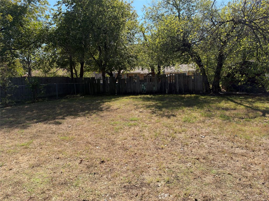 127 Wanda Way, Burleson, TX 76028 — photo 3