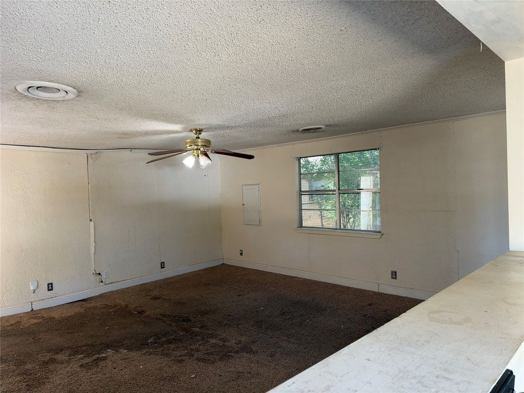127 Wanda Way, Burleson, TX 76028 — photo 4