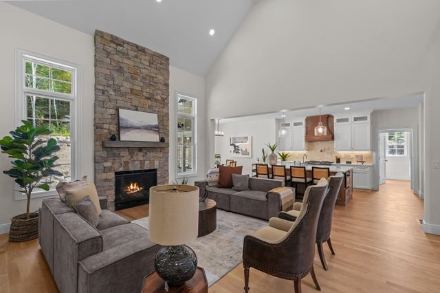 15 Rising Ridge Road, Campton, NH 03223