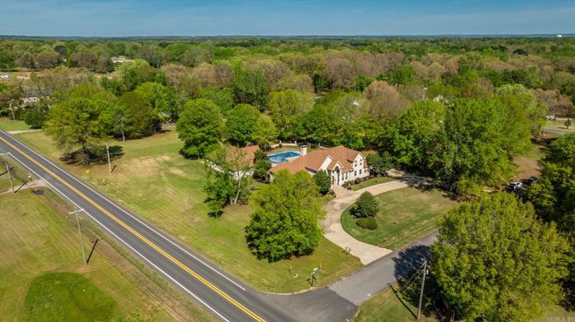 6 Shady Grove, Ward, AR 72176