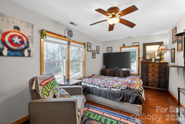 110 Pine Street, Tryon, NC 28782