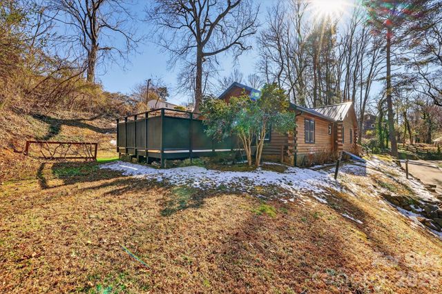 110 Pine Street, Tryon, NC 28782