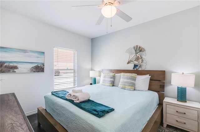 1813 S 11th St 601, Port Aransas, TX 78373