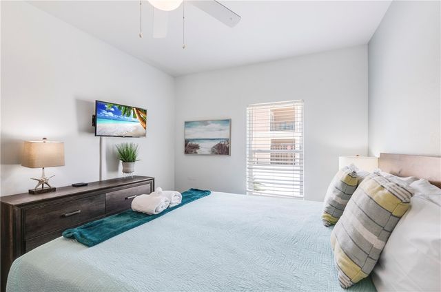 1813 S 11th St 601, Port Aransas, TX 78373