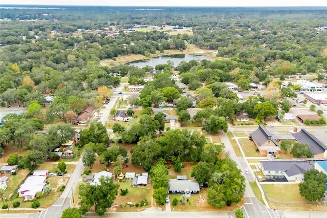 420 SE PALMETTO AVENUE, Keystone Heights, FL 32656