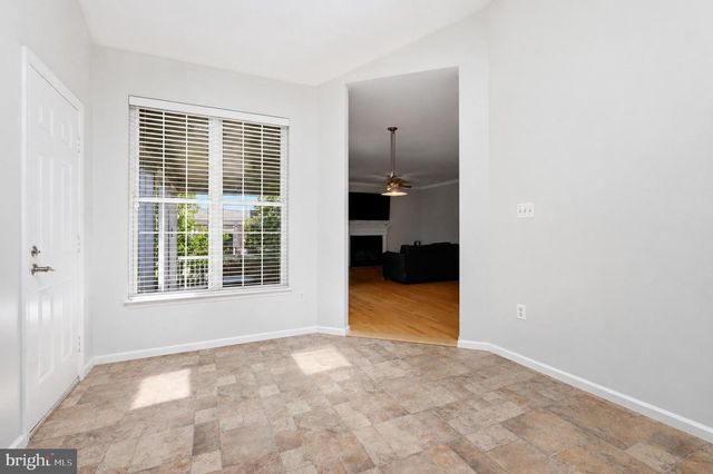43253 STONEWALL POND ST, Chantilly, VA 20152