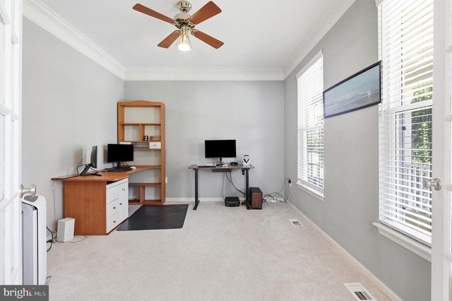 43253 STONEWALL POND ST, Chantilly, VA 20152