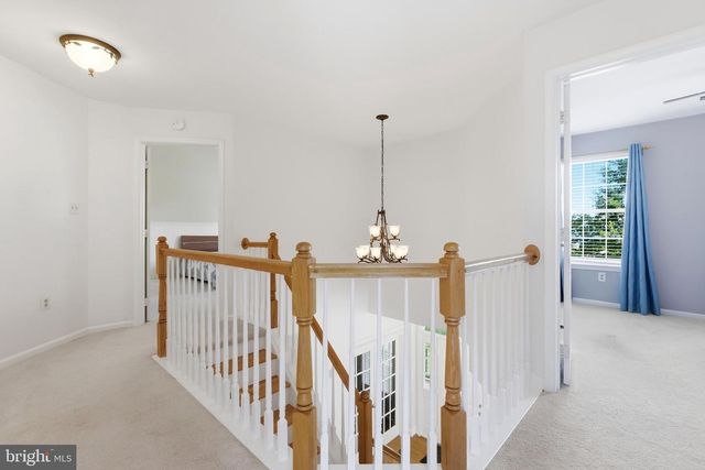 43253 STONEWALL POND ST, Chantilly, VA 20152