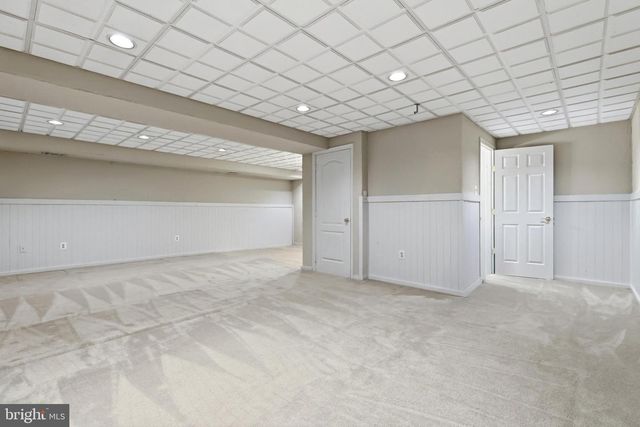 43253 STONEWALL POND ST, Chantilly, VA 20152