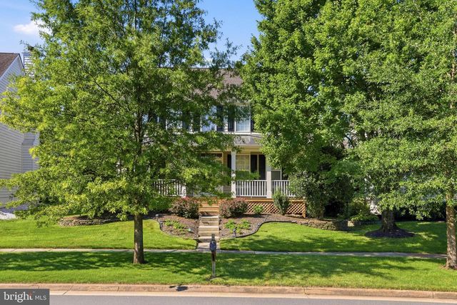 43253 STONEWALL POND ST, Chantilly, VA 20152