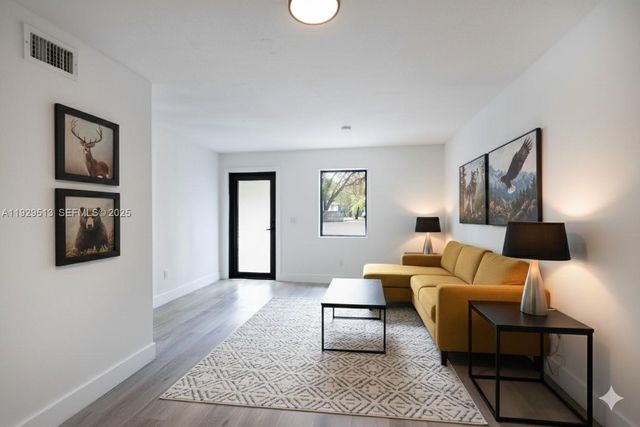 37 NW 59th St 4, Miami, FL 33127