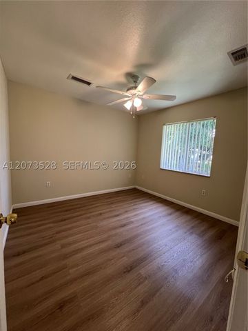 3520 NW 213th Ter, Miami Gardens, FL 33056