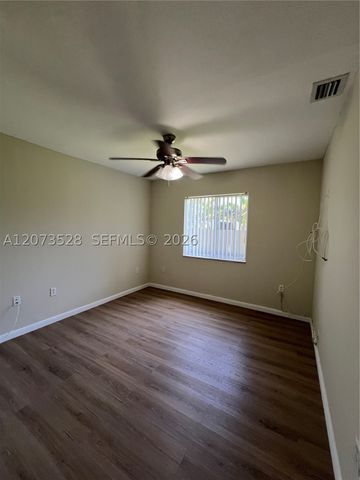 3520 NW 213th Ter, Miami Gardens, FL 33056