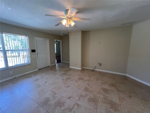 3520 NW 213th Ter, Miami Gardens, FL 33056
