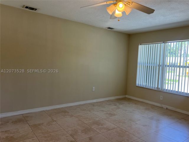 3520 NW 213th Ter, Miami Gardens, FL 33056