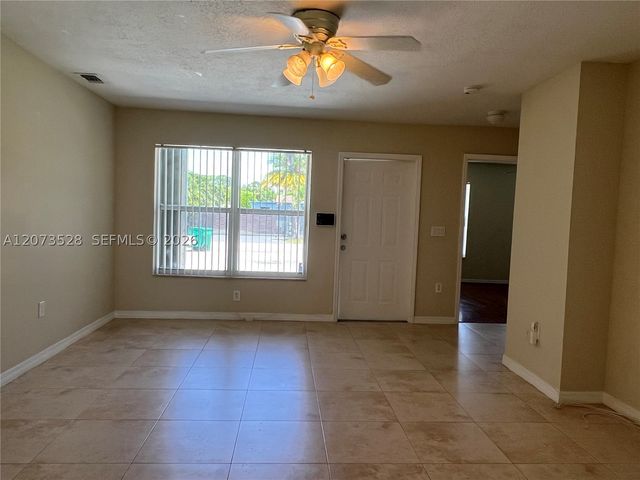 3520 NW 213th Ter, Miami Gardens, FL 33056