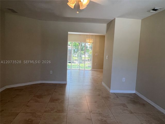 3520 NW 213th Ter, Miami Gardens, FL 33056