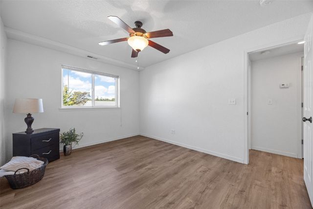 3107 Johnson Avenue NW 4, Cedar Rapids, IA 52405