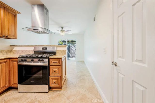 630 S Knott 6, Anaheim, CA 92804