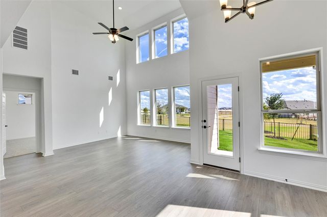 17301 Ammersee LN, Pflugerville, TX 78660