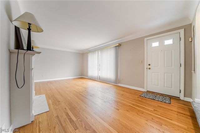 4828 Westbourne Road, Lyndhurst, OH 44124
