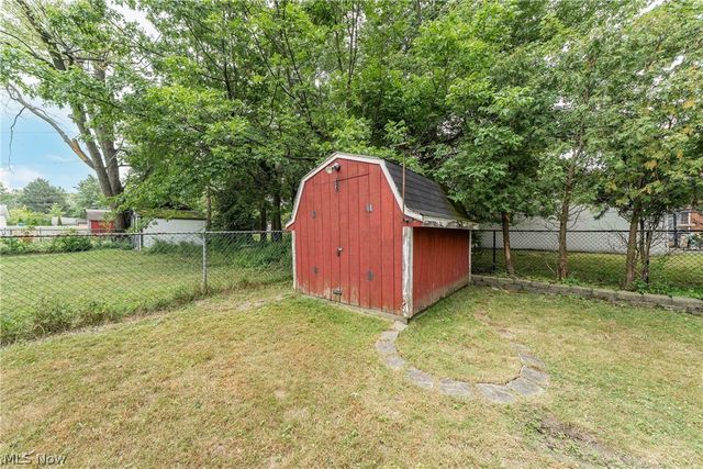 4828 Westbourne Road, Lyndhurst, OH 44124