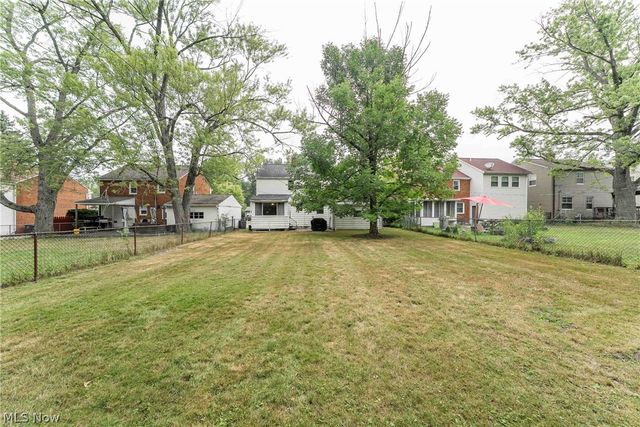 4828 Westbourne Road, Lyndhurst, OH 44124
