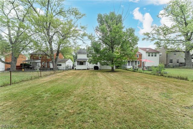 4828 Westbourne Road, Lyndhurst, OH 44124