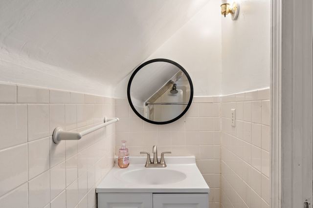 100 Fremont St, Somerville, MA 02145