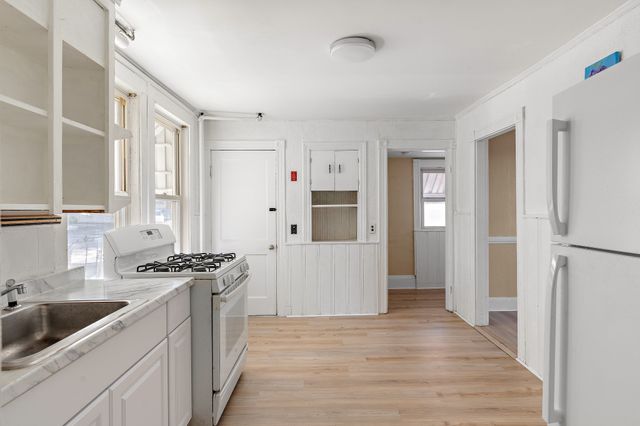 100 Fremont St, Somerville, MA 02145