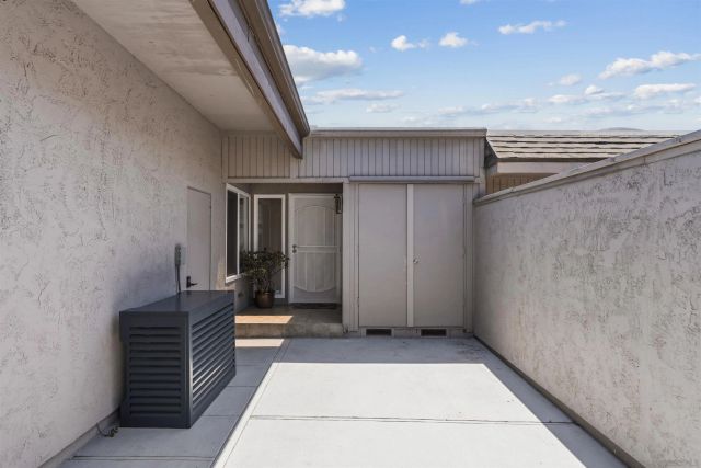6389 Caminito Telmo, San Diego, CA 92111