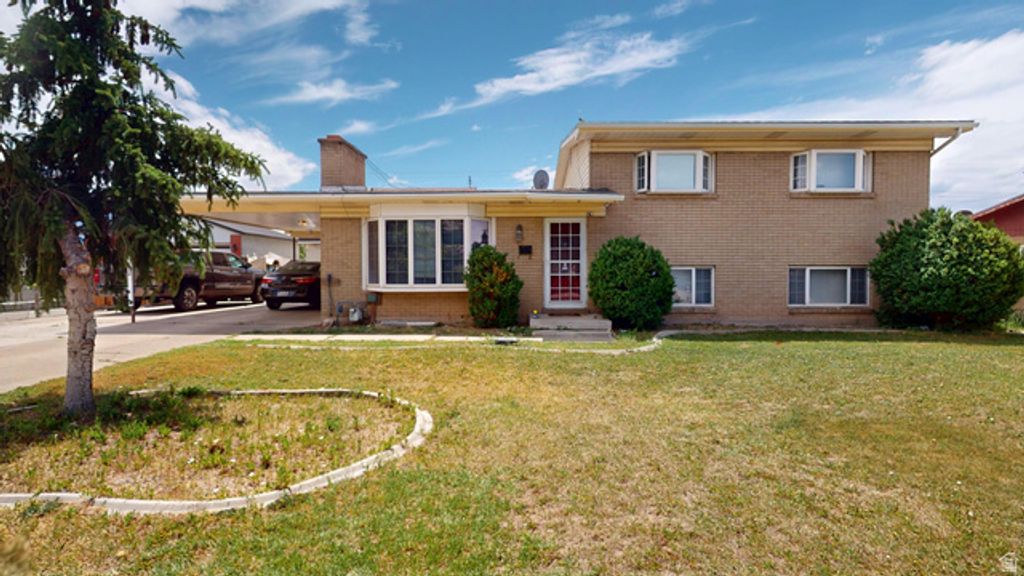 97 W PRINCETON DR, Midvale, UT 84047