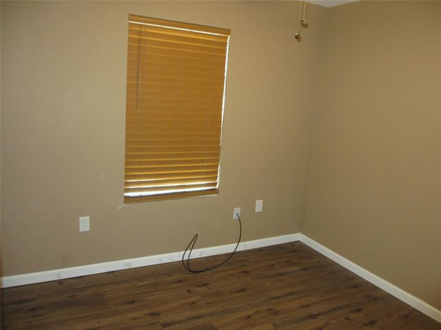 602 S Aquilla Street, Itasca, TX 76055