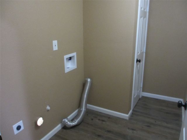 602 S Aquilla Street, Itasca, TX 76055