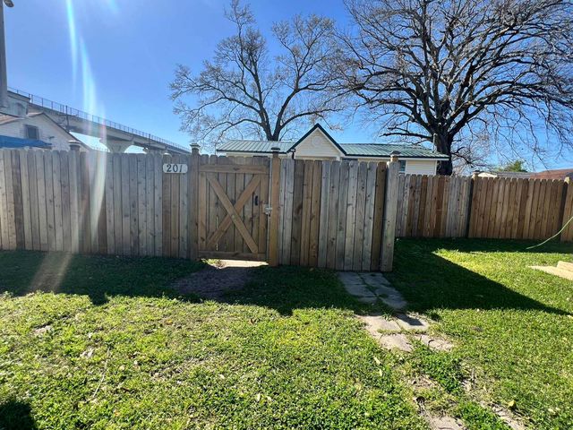 201 Ash St, Houma, LA 70363