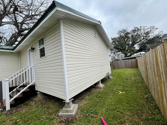 201 Ash St, Houma, LA 70363