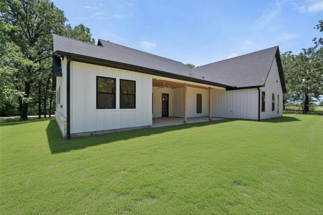 3001 Rock Road, Corsicana, TX 75109