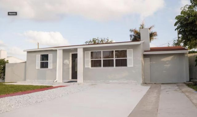 746 Locust Street, West Palm Beach, FL 33405