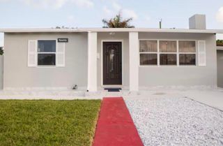 746 Locust Street, West Palm Beach, FL 33405