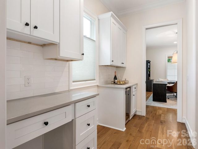 2928 Hanson Drive, Charlotte, NC 28207