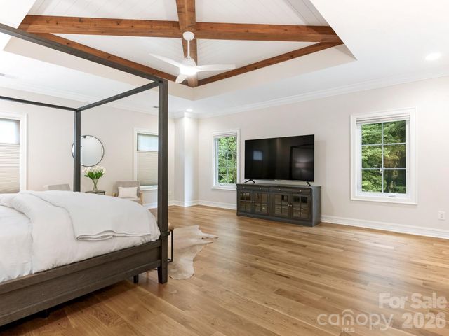 2928 Hanson Drive, Charlotte, NC 28207