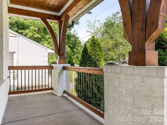2928 Hanson Drive, Charlotte, NC 28207