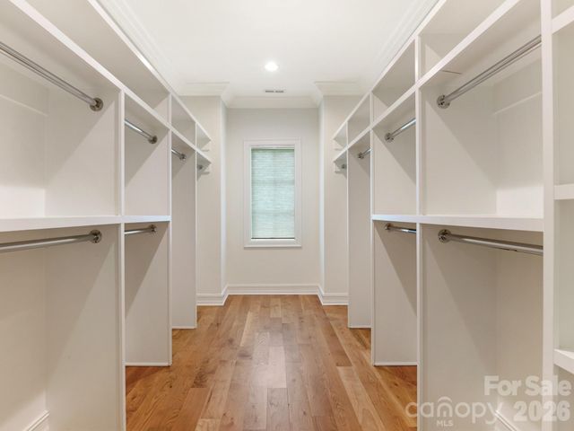 2928 Hanson Drive, Charlotte, NC 28207
