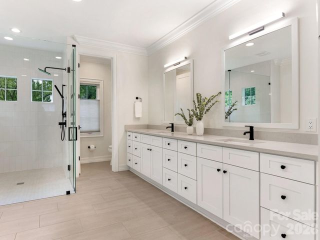 2928 Hanson Drive, Charlotte, NC 28207