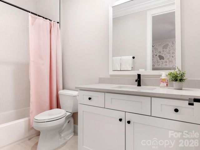 2928 Hanson Drive, Charlotte, NC 28207