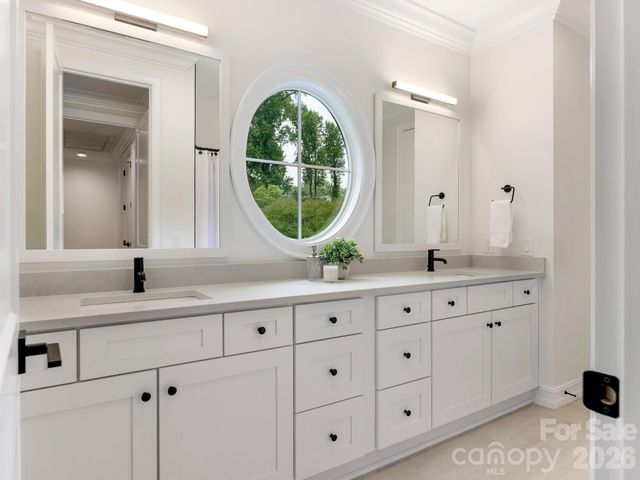 2928 Hanson Drive, Charlotte, NC 28207