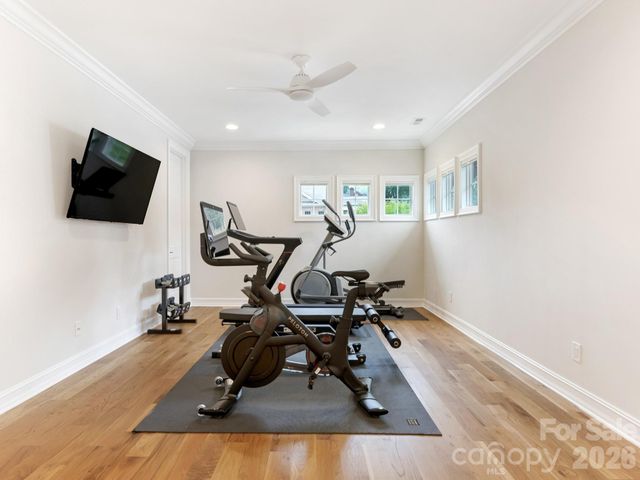 2928 Hanson Drive, Charlotte, NC 28207