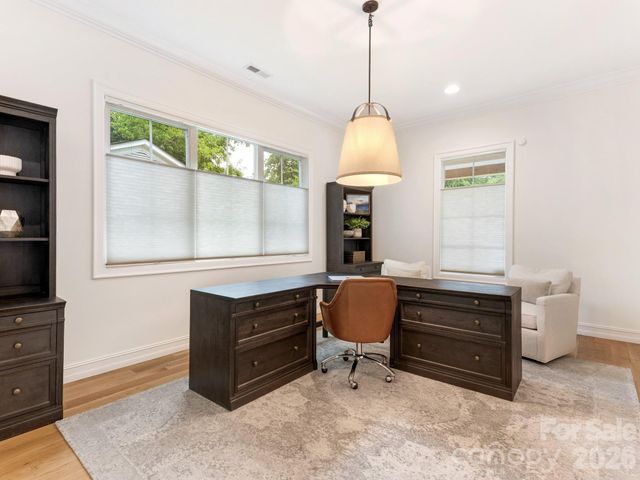 2928 Hanson Drive, Charlotte, NC 28207