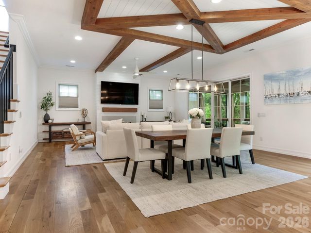 2928 Hanson Drive, Charlotte, NC 28207