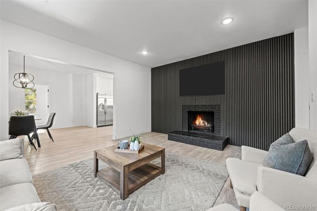 5755 W 43 Avenue, Denver, CO 80212